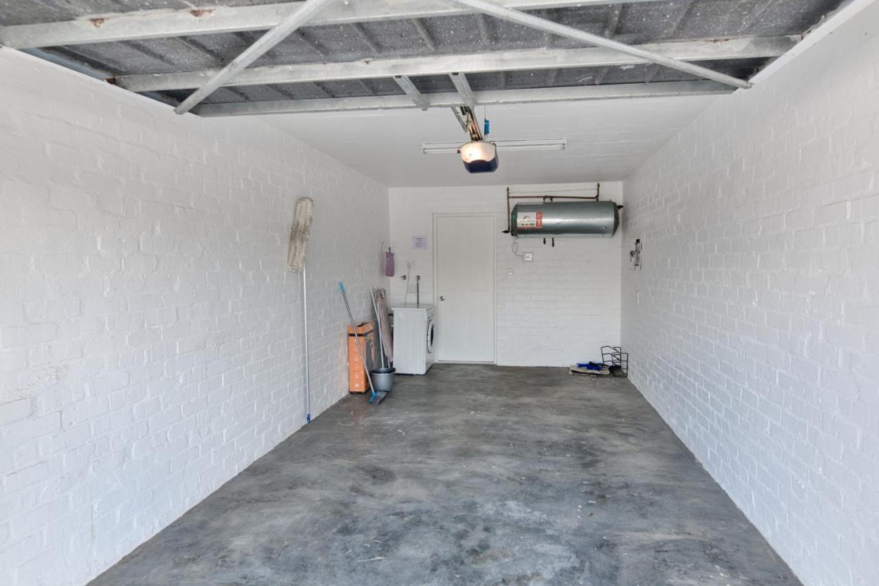 25 The Tides Apartment Struisbaai Exterior photo